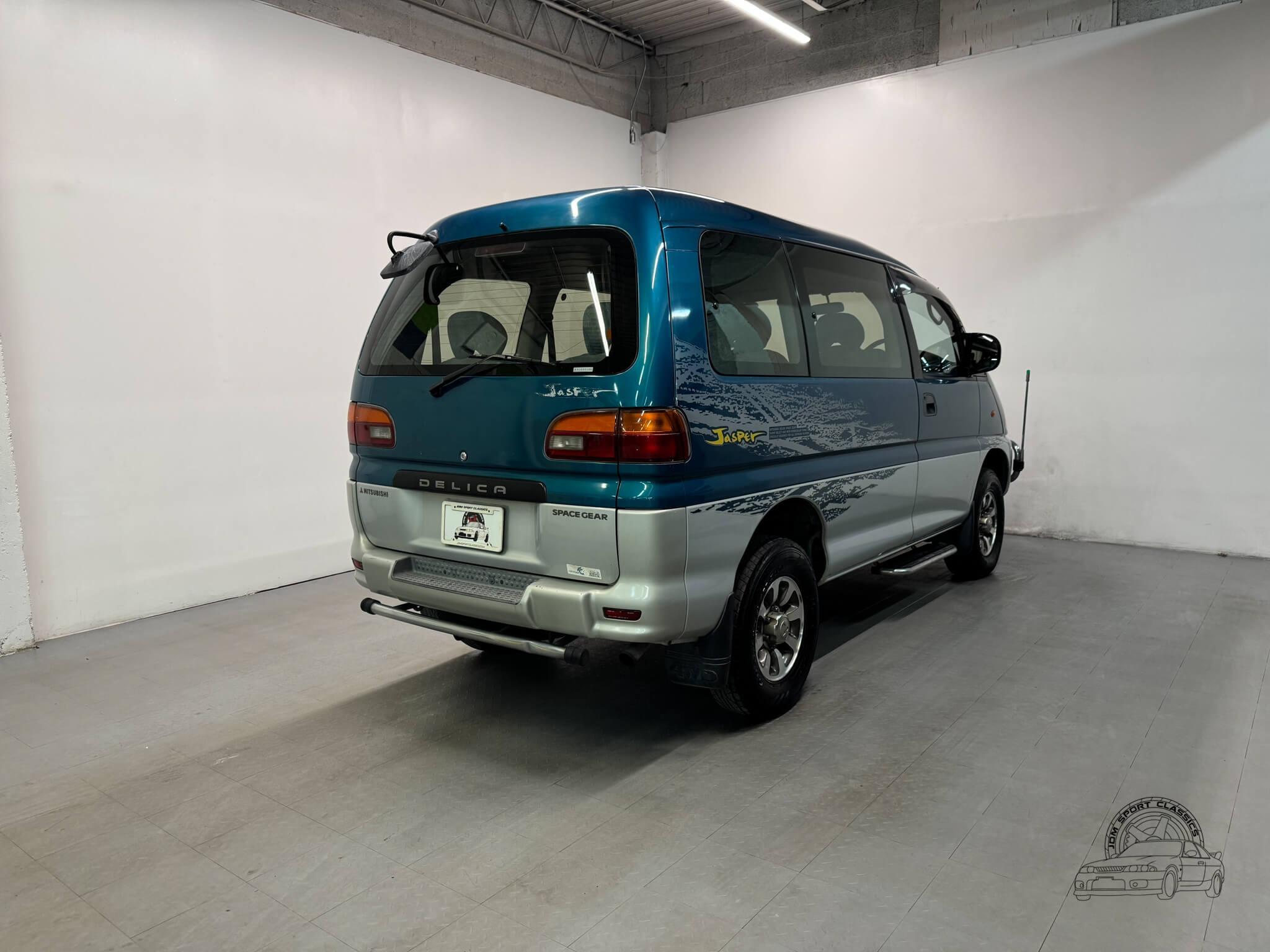 1997 Mitsubishi Delica Jasper Edition