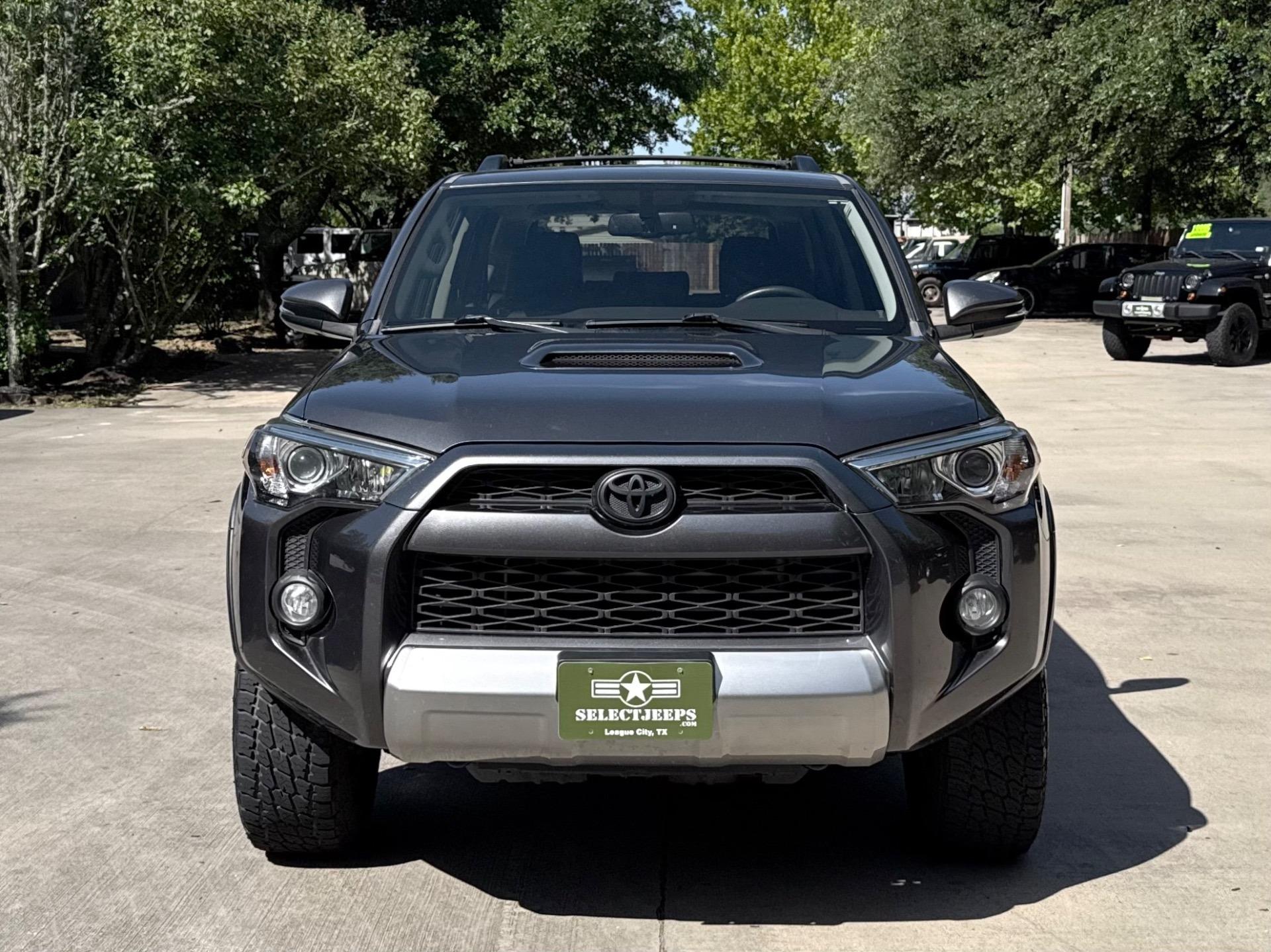 2019 Toyota 4Runner TRD Off-Road - 3