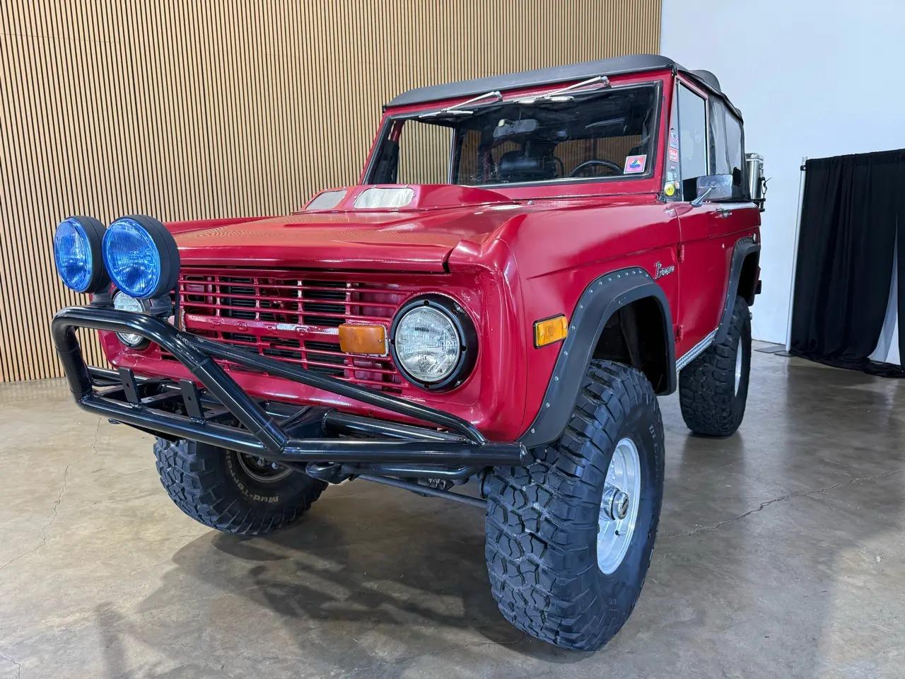 1976 Ford Bronco - 5
