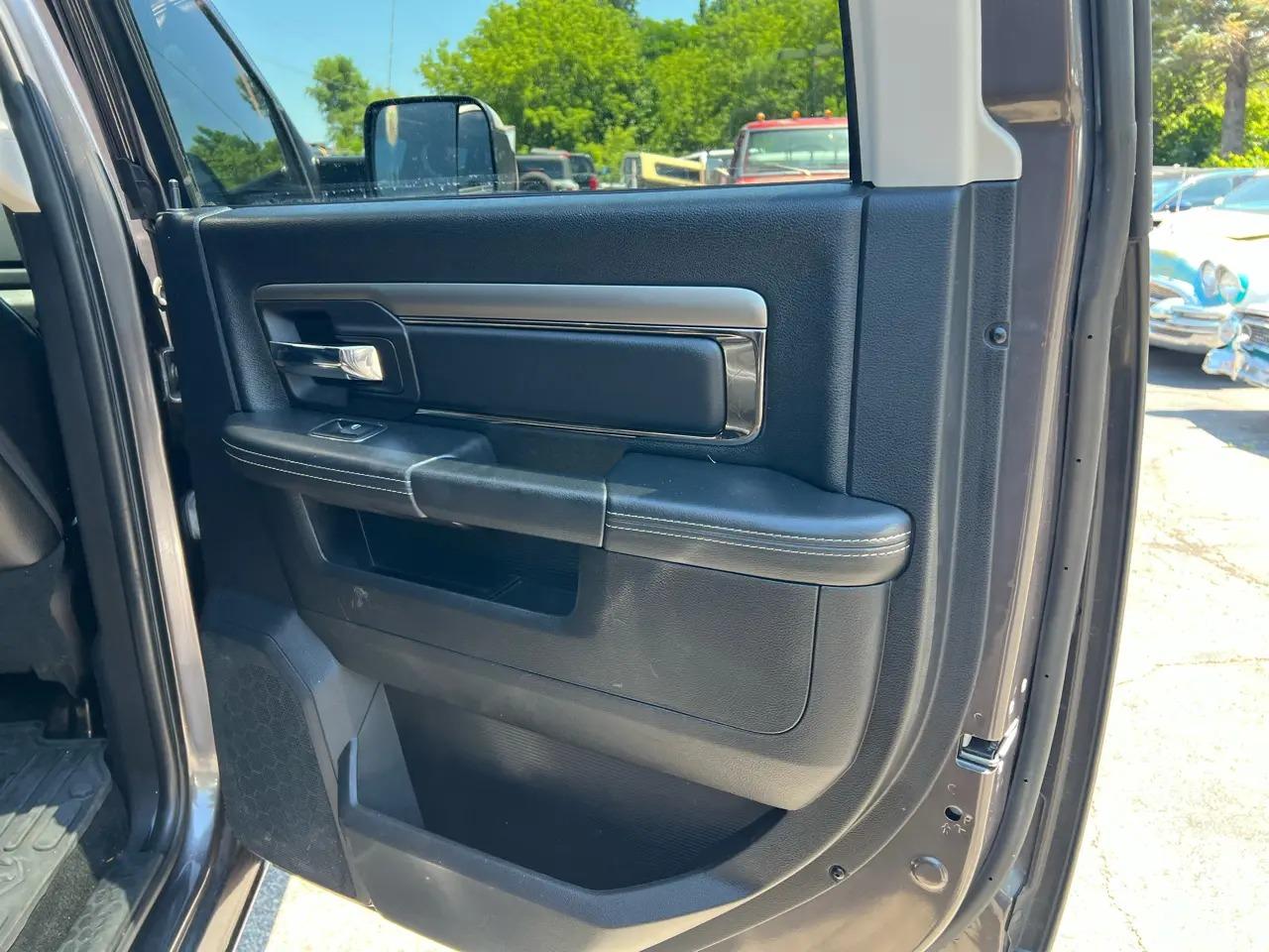 2015 RAM 1500 Sport