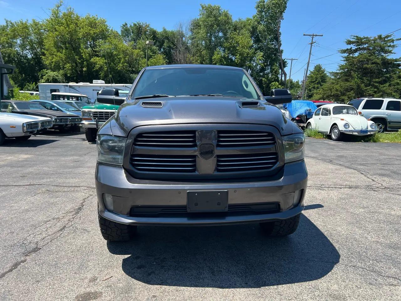 2015 RAM 1500 Sport - 2