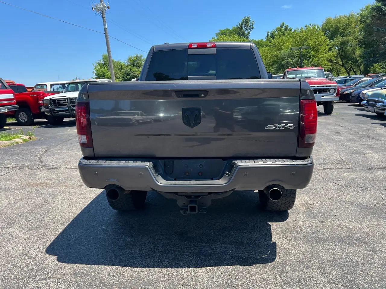 2015 RAM 1500 Sport - 5