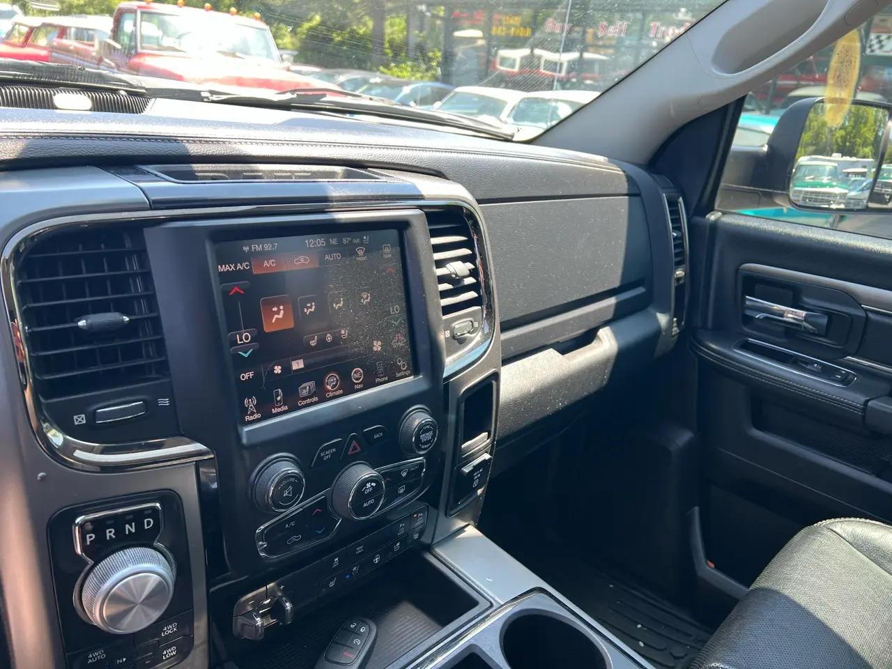 2015 RAM 1500 Sport