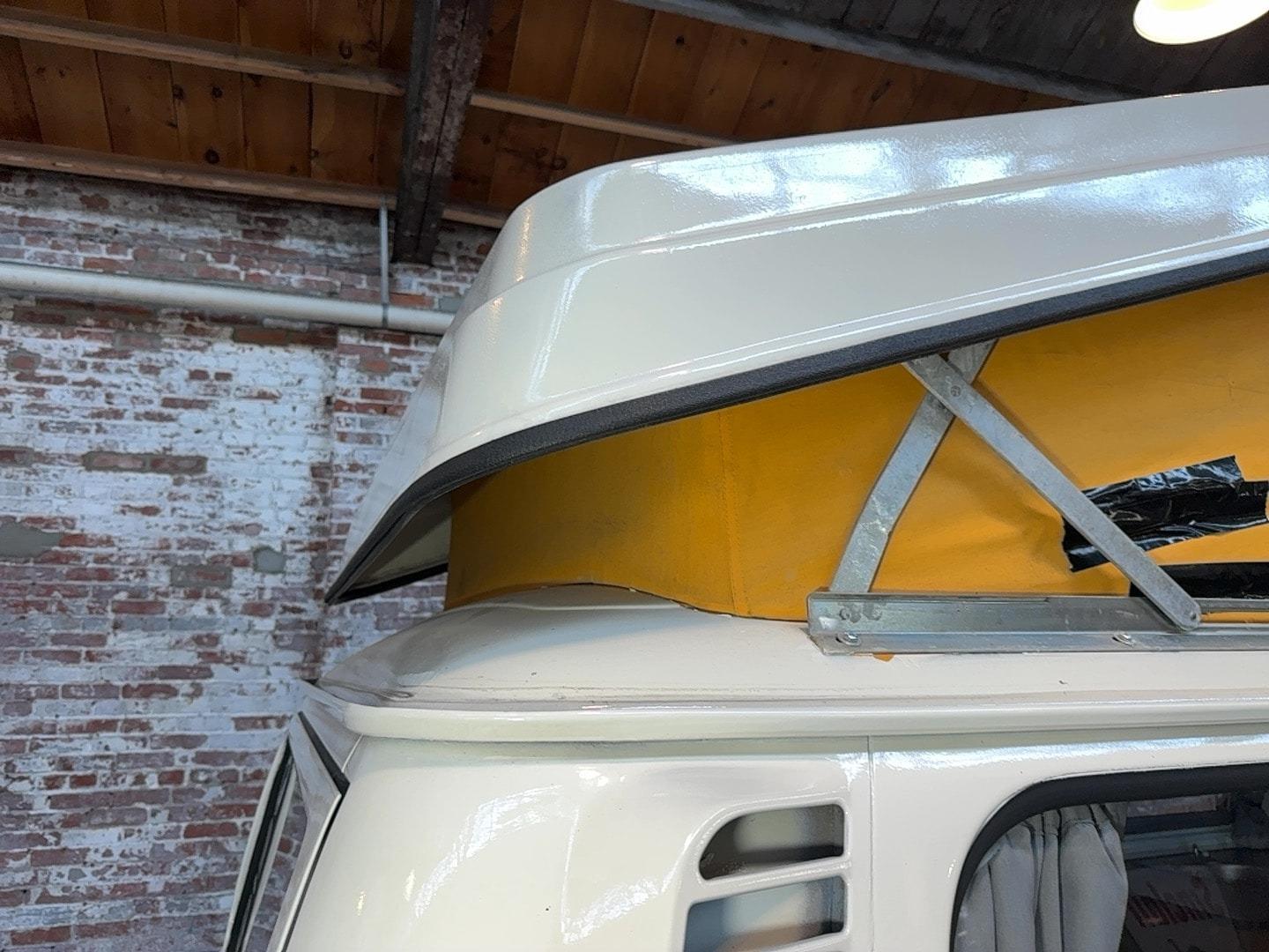 1977 Volkswagen Westfalia Camper Van