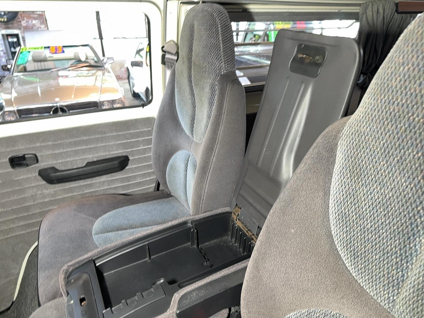 1977 Volkswagen Westfalia Camper Van