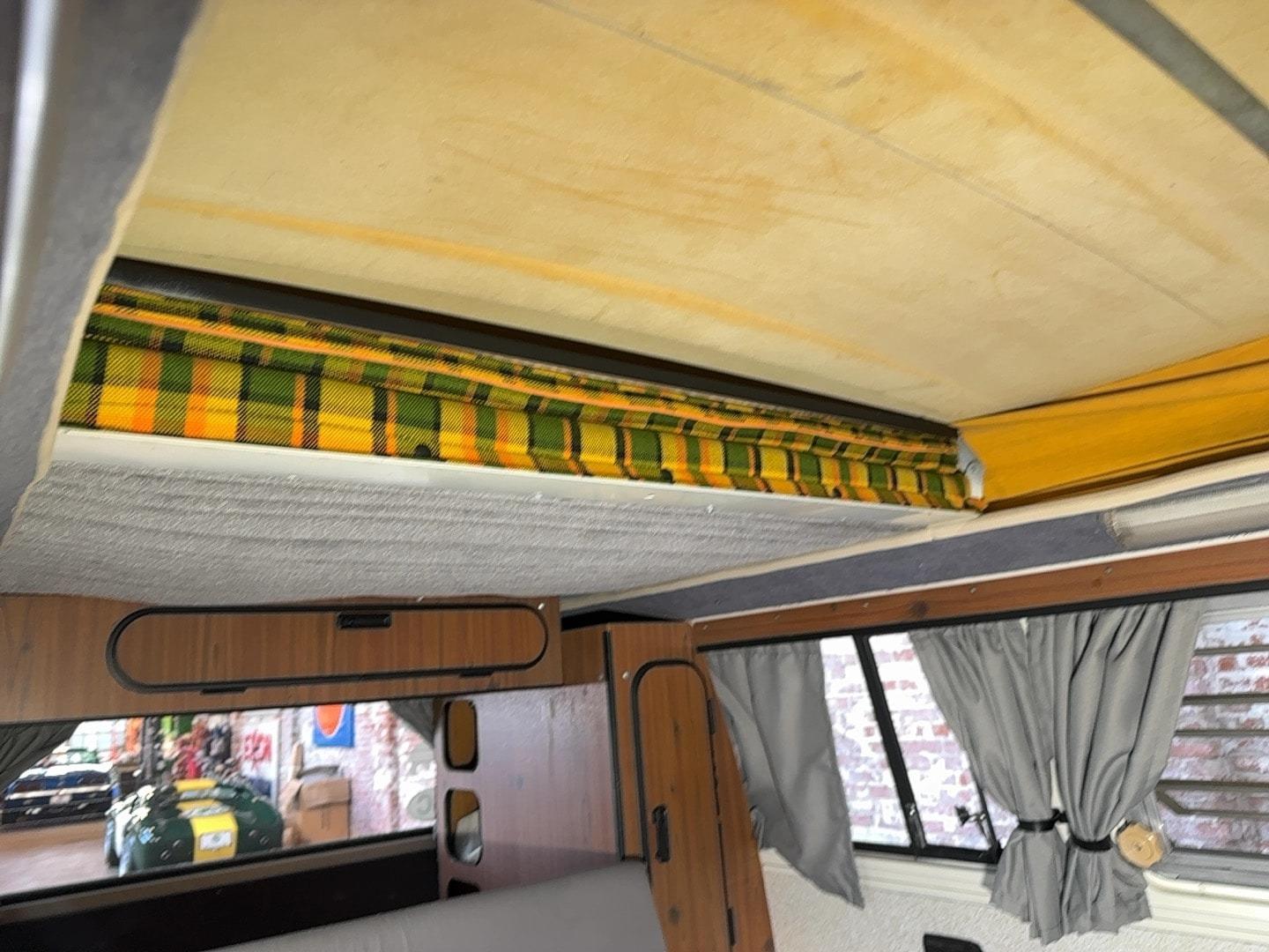 1977 Volkswagen Westfalia Camper Van