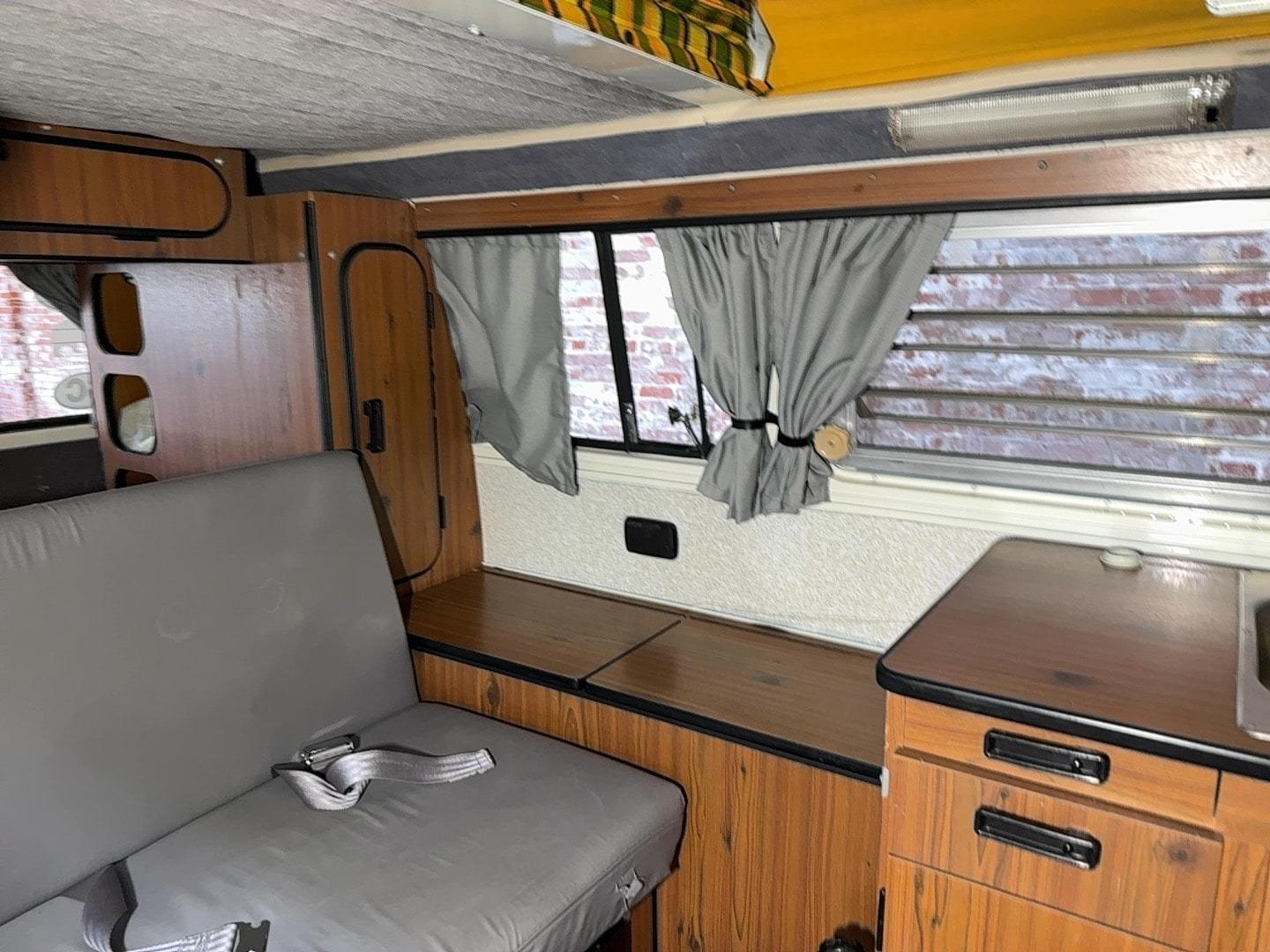 1977 Volkswagen Westfalia Camper Van