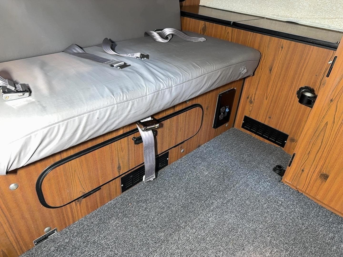 1977 Volkswagen Westfalia Camper Van