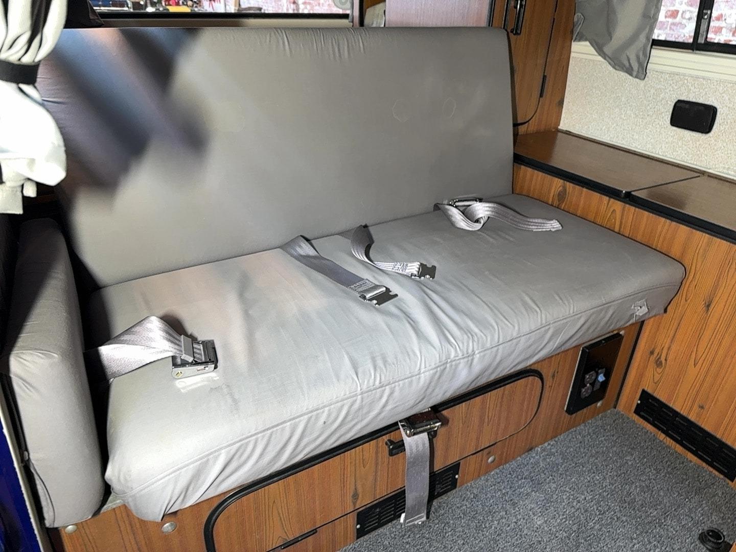 1977 Volkswagen Westfalia Camper Van
