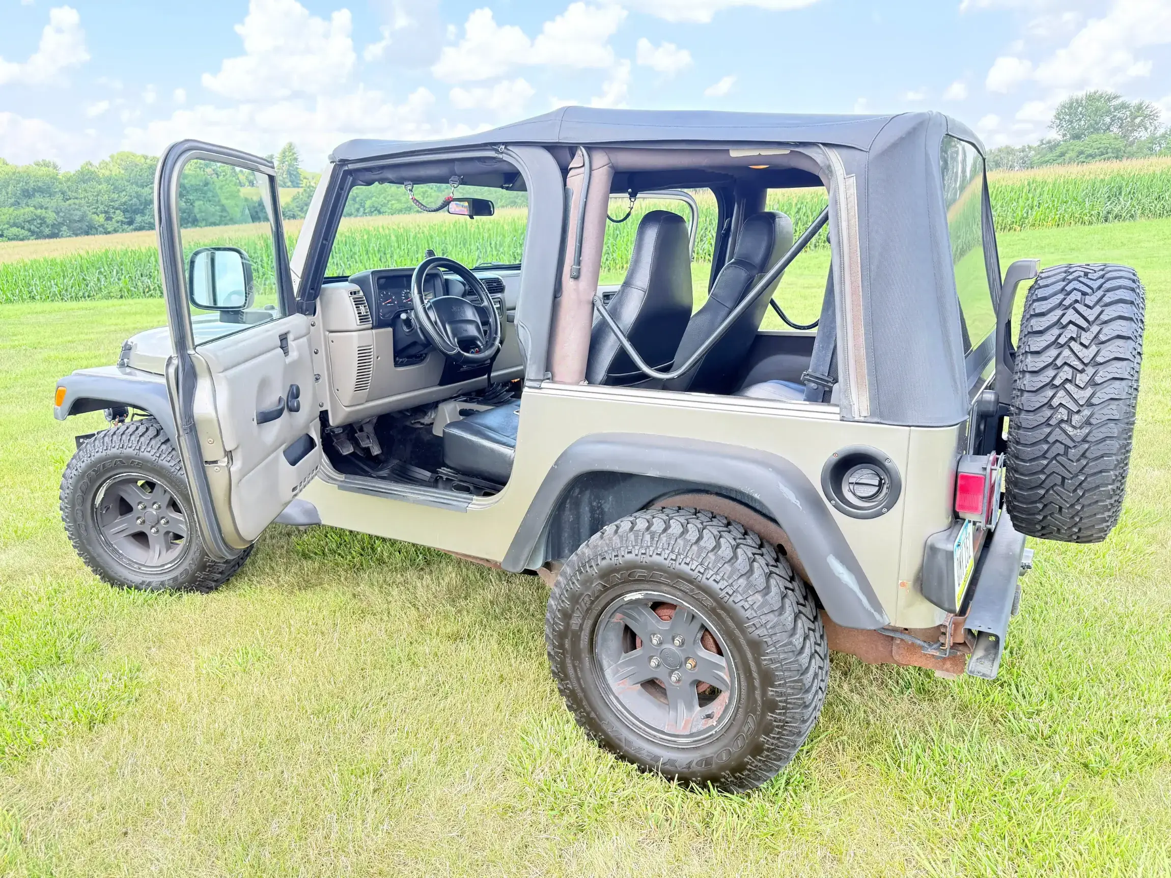 2003 Jeep Wrangler X - 4
