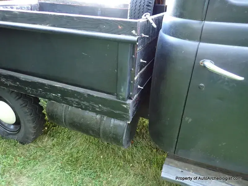 1952 International L120 Flatbed