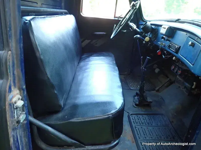 1952 International L120 Flatbed