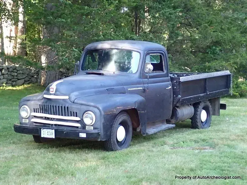 1952 International L120 Flatbed
