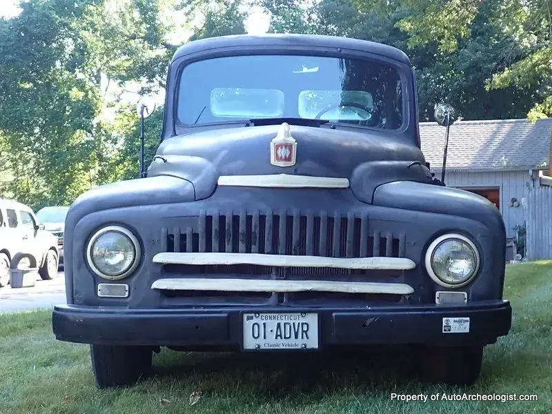 1952 International L120 Flatbed