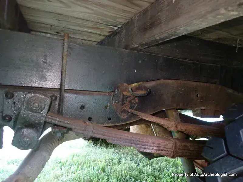 1952 International L120 Flatbed