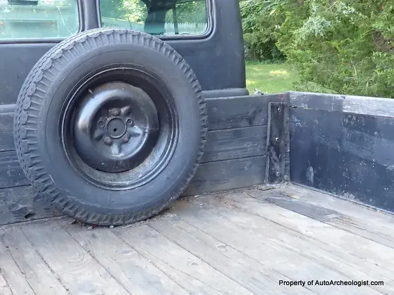 1952 International L120 Flatbed
