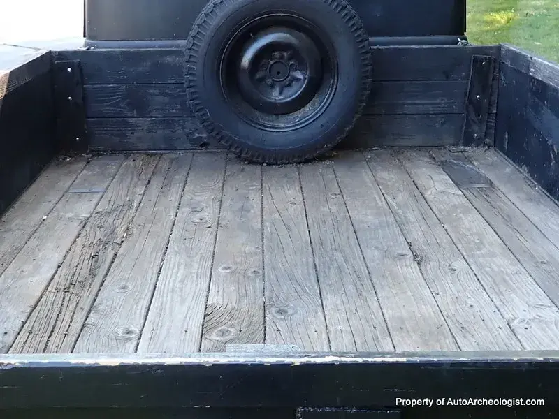 1952 International L120 Flatbed