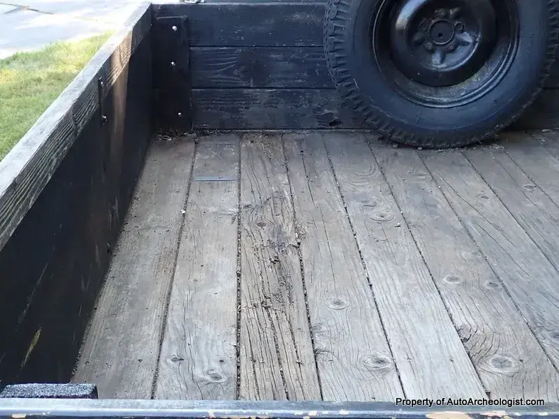 1952 International L120 Flatbed