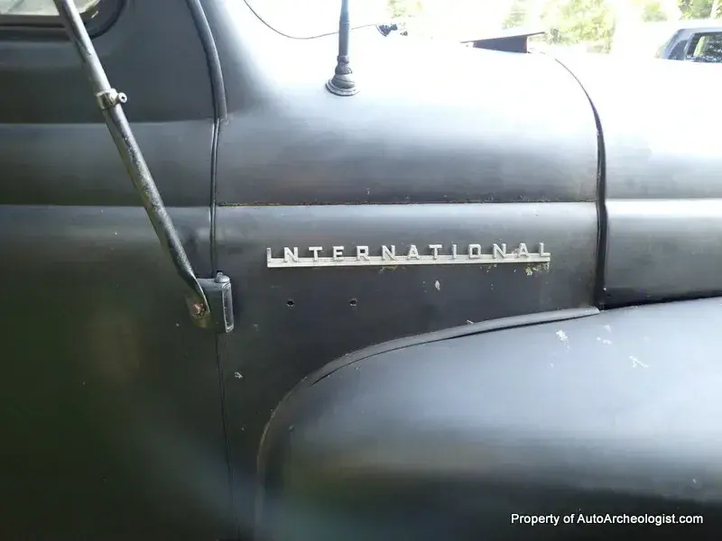1952 International L120 Flatbed