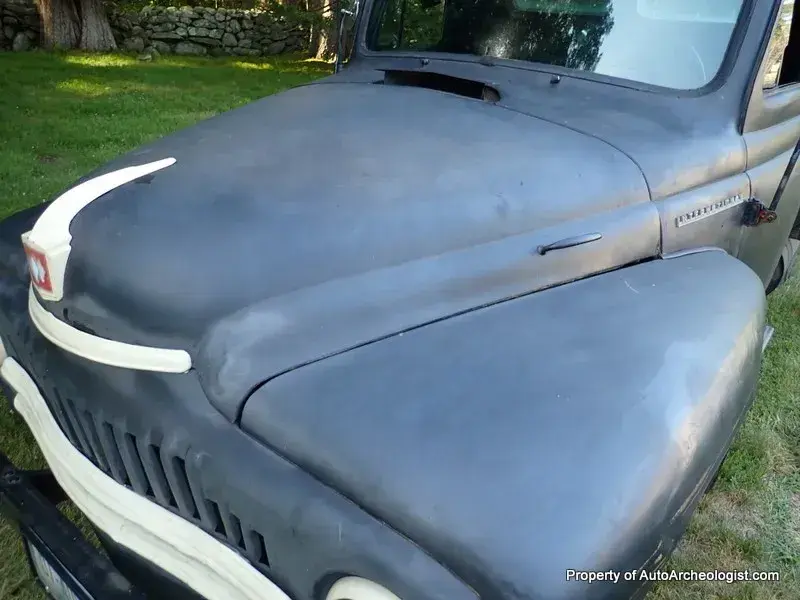 1952 International L120 Flatbed