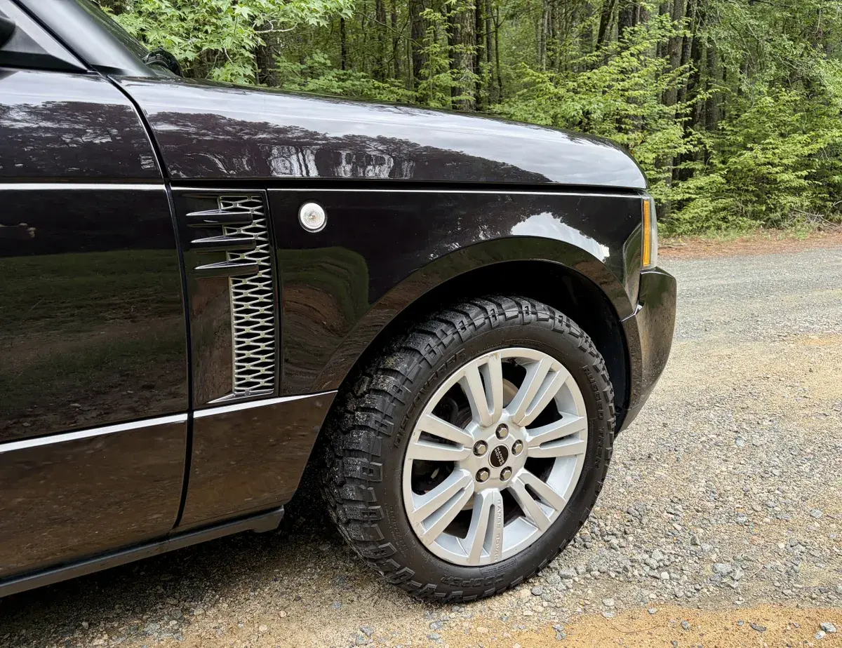 2012 Land Rover Range Rover HSE Luxury