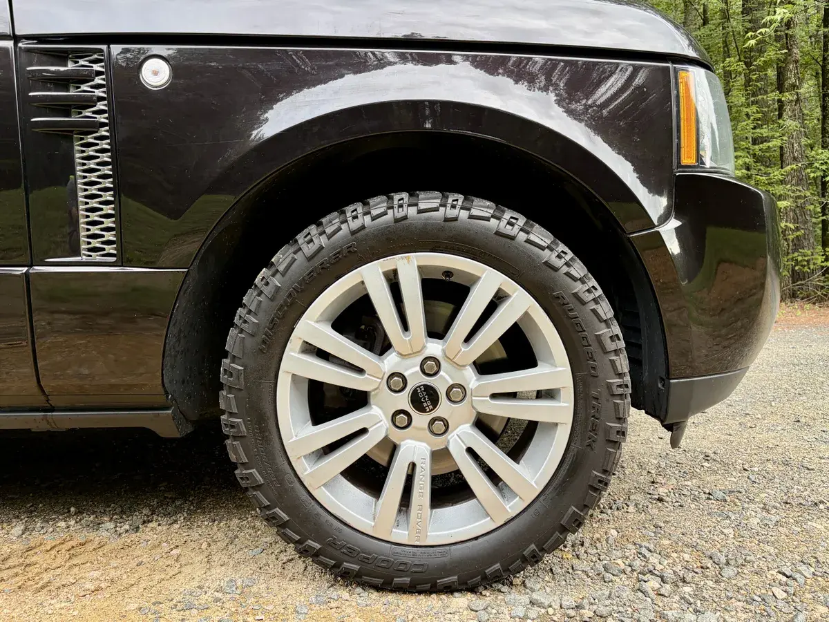 2012 Land Rover Range Rover HSE Luxury
