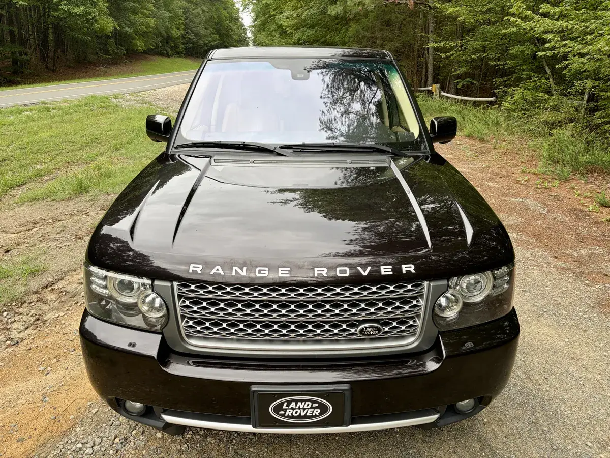 2012 Land Rover Range Rover HSE Luxury - 4