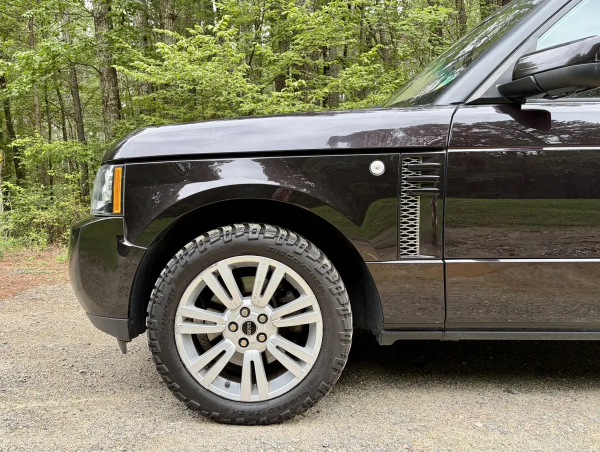 2012 Land Rover Range Rover HSE Luxury