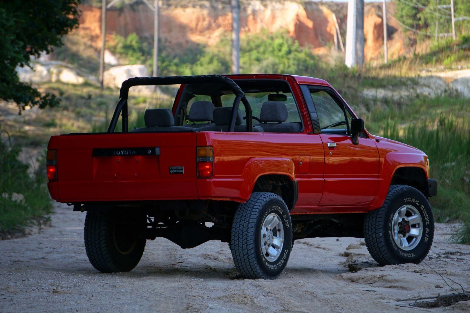 1986 Toyota 4Runner DLX
