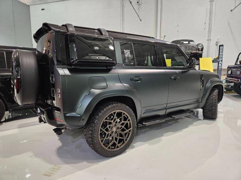 2025 Land Rover Defender 110 V8 Urban Widetrack - 4