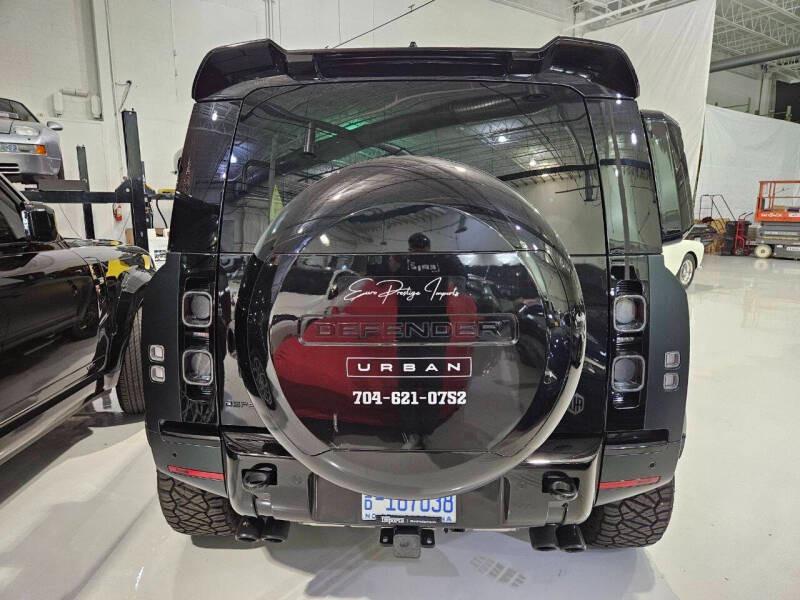 2025 Land Rover Defender 110 V8 Urban Widetrack