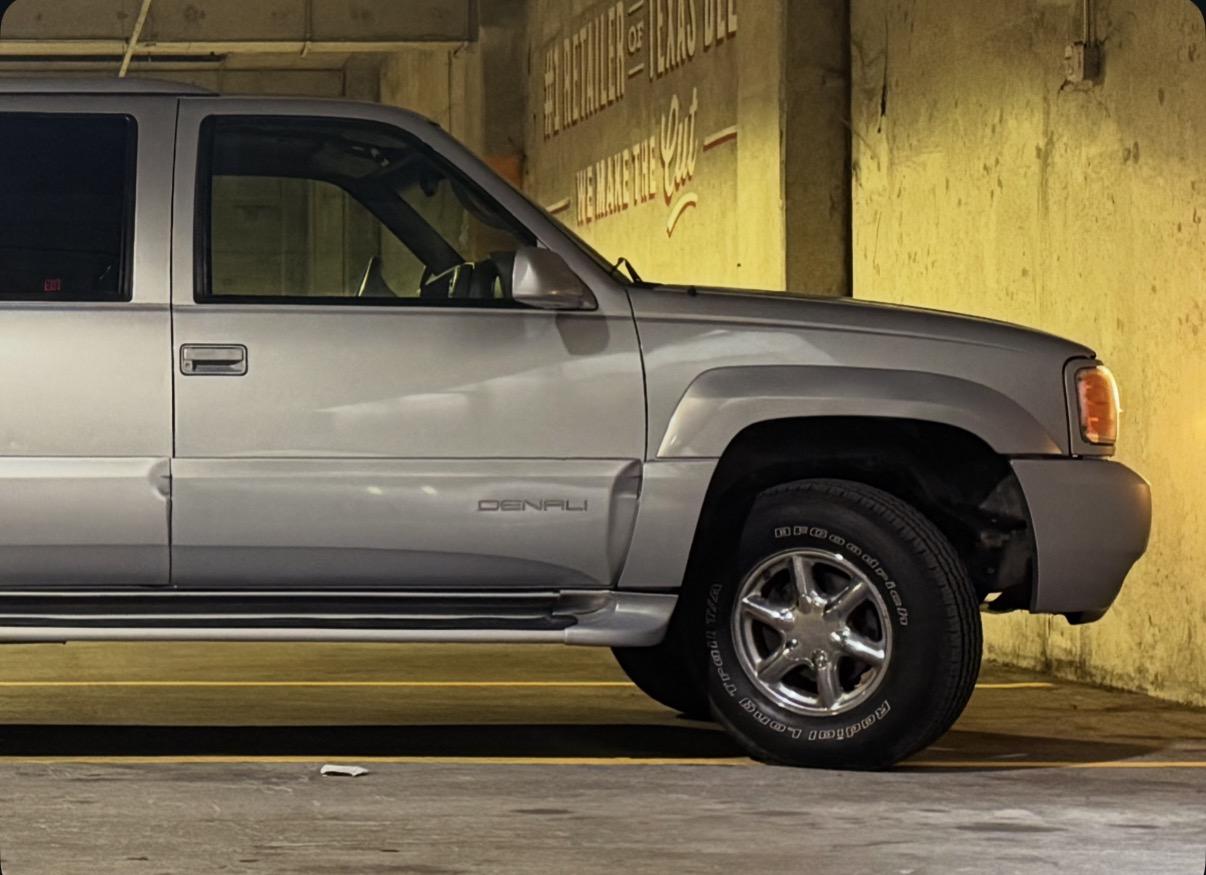 2000 GMC Yukon Denali