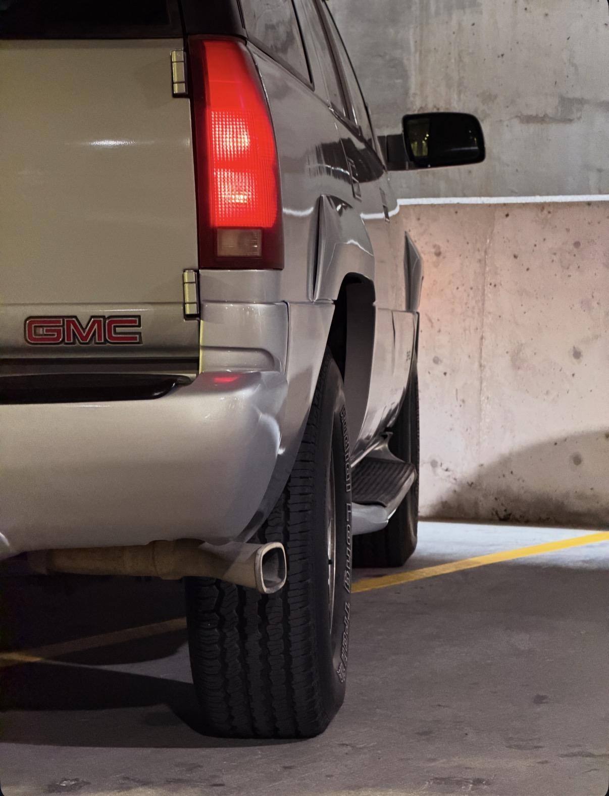 2000 GMC Yukon Denali