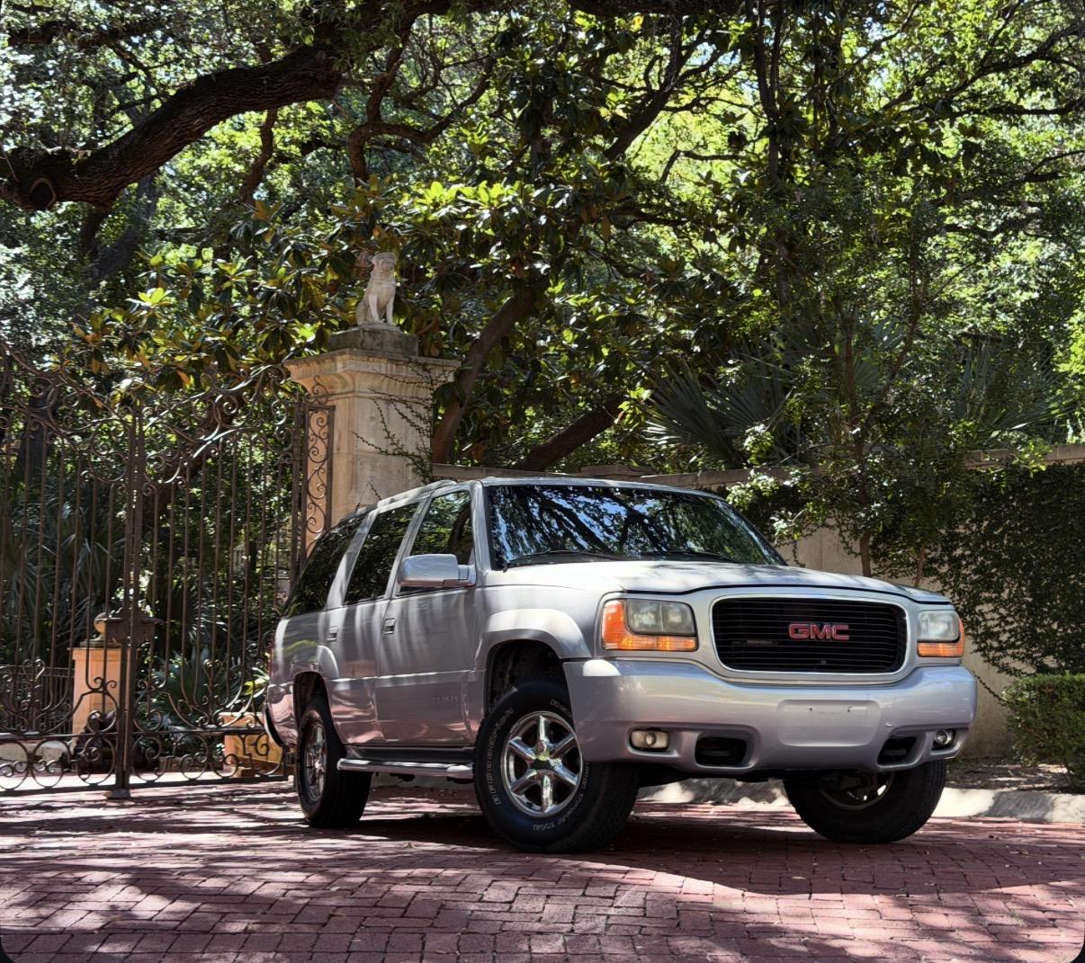 2000 GMC Yukon Denali