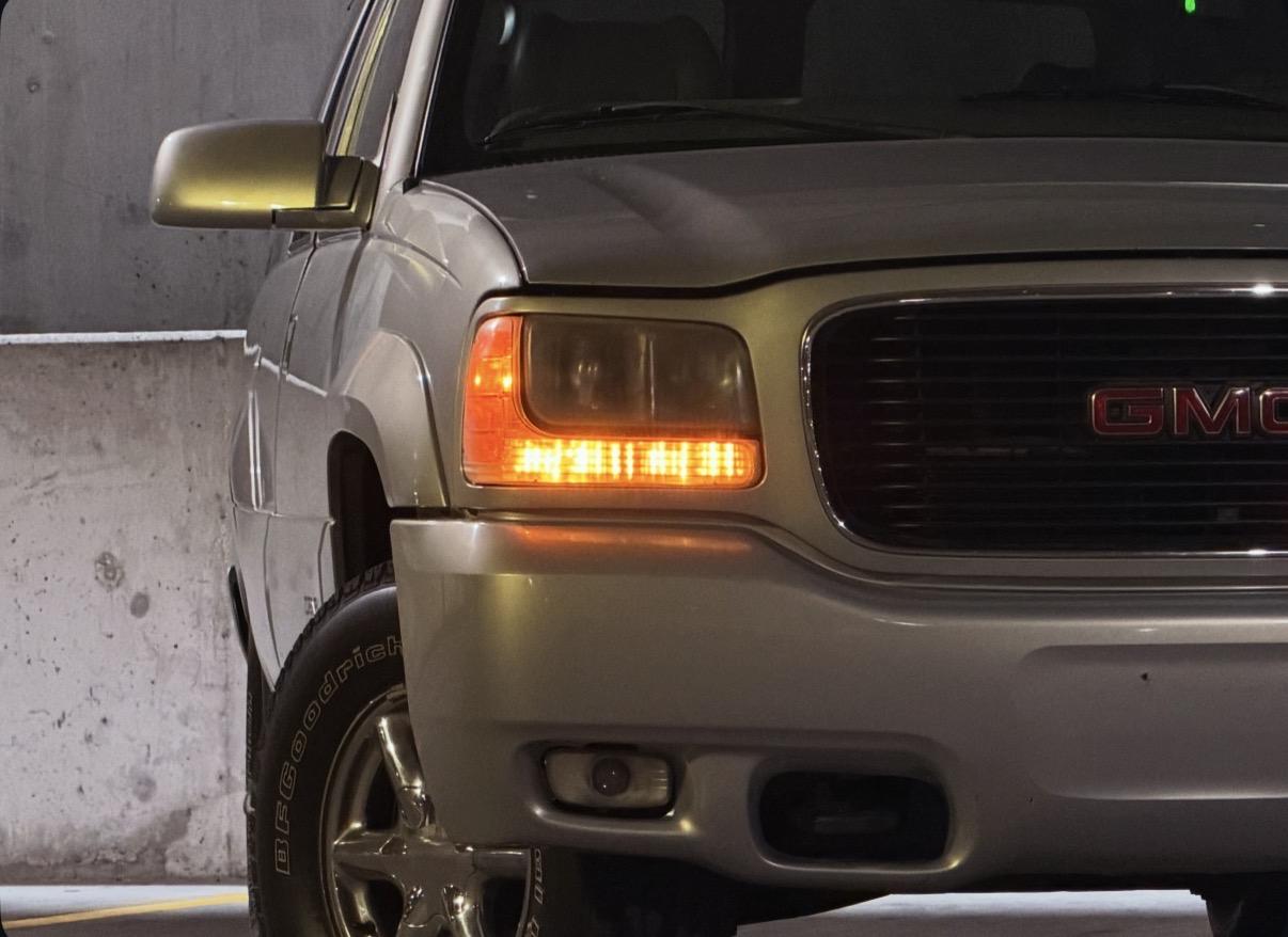 2000 GMC Yukon Denali - 5