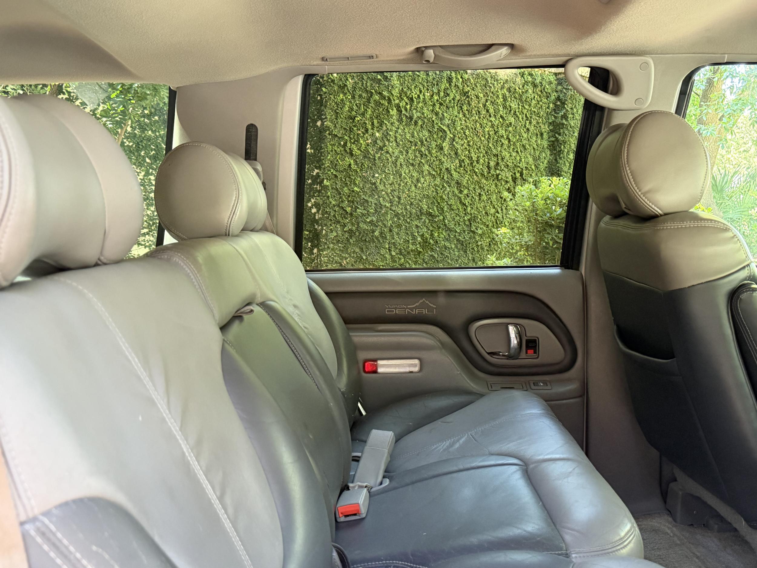 2000 GMC Yukon Denali