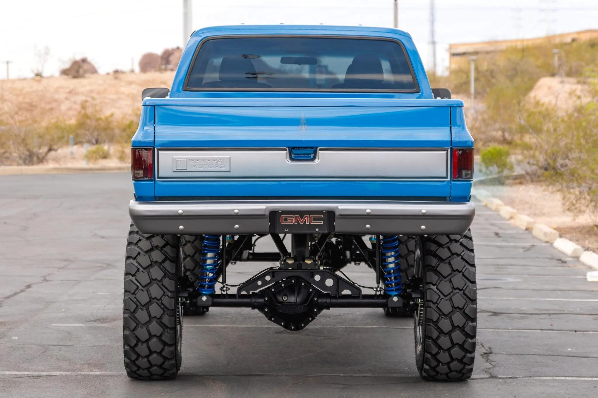 Custom 1989 GMC R3500 Crew Cab 4×4 - 3