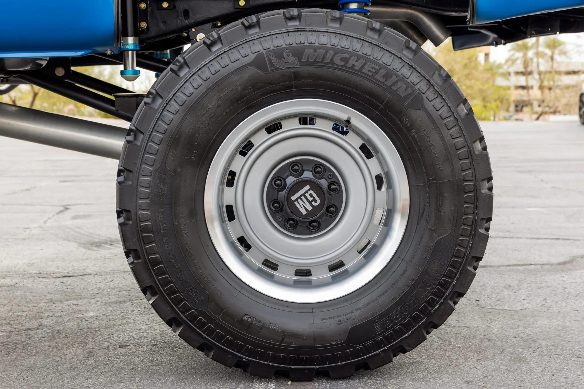 Custom 1989 GMC R3500 Crew Cab 4×4