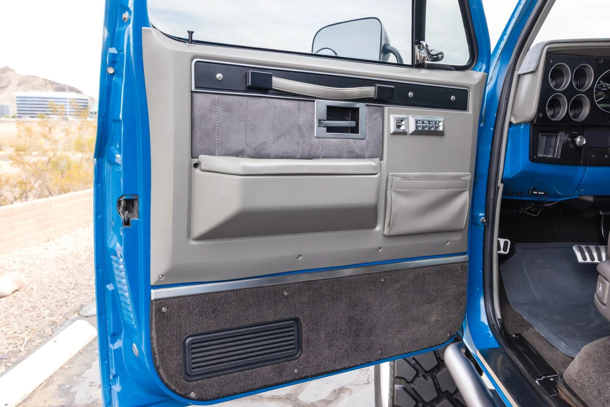 Custom 1989 GMC R3500 Crew Cab 4×4
