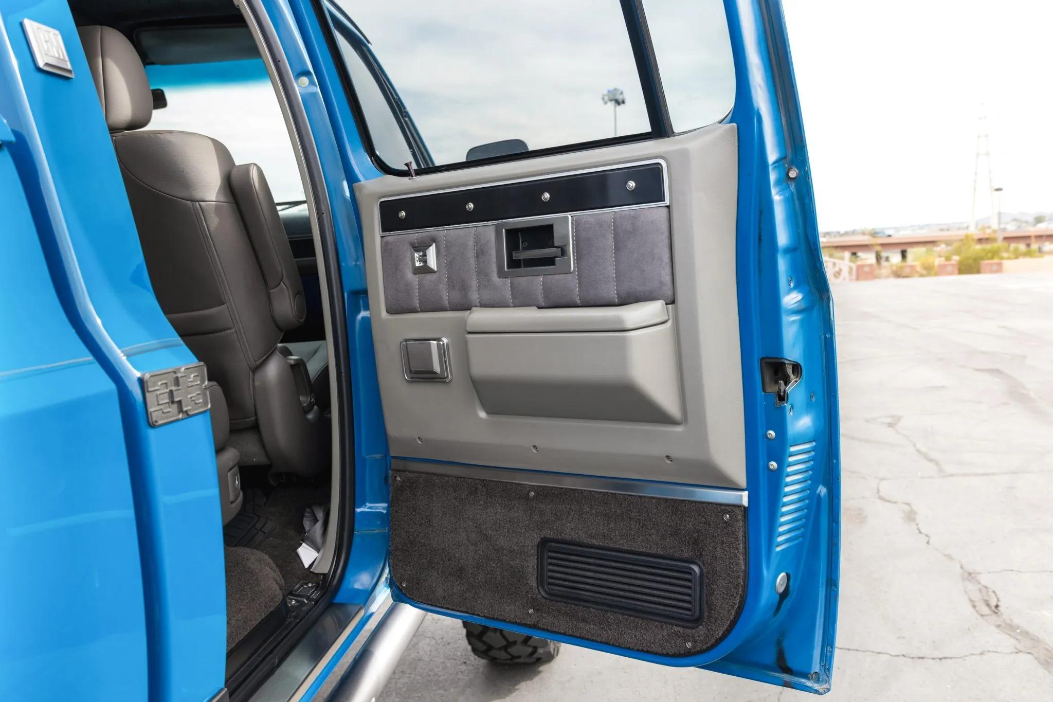 Custom 1989 GMC R3500 Crew Cab 4×4
