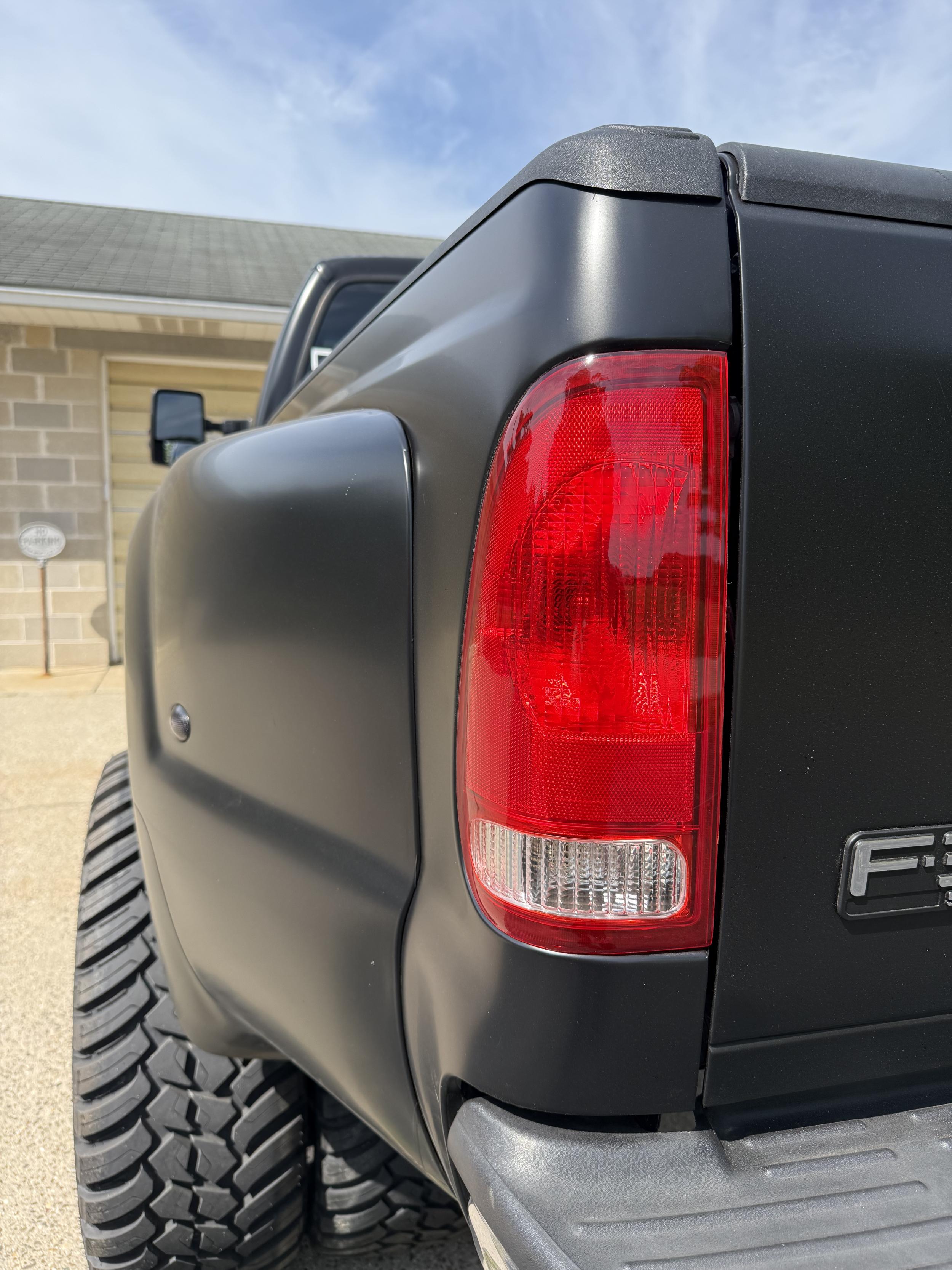 2000 Ford F-350 XLT Wide-Track Conversion