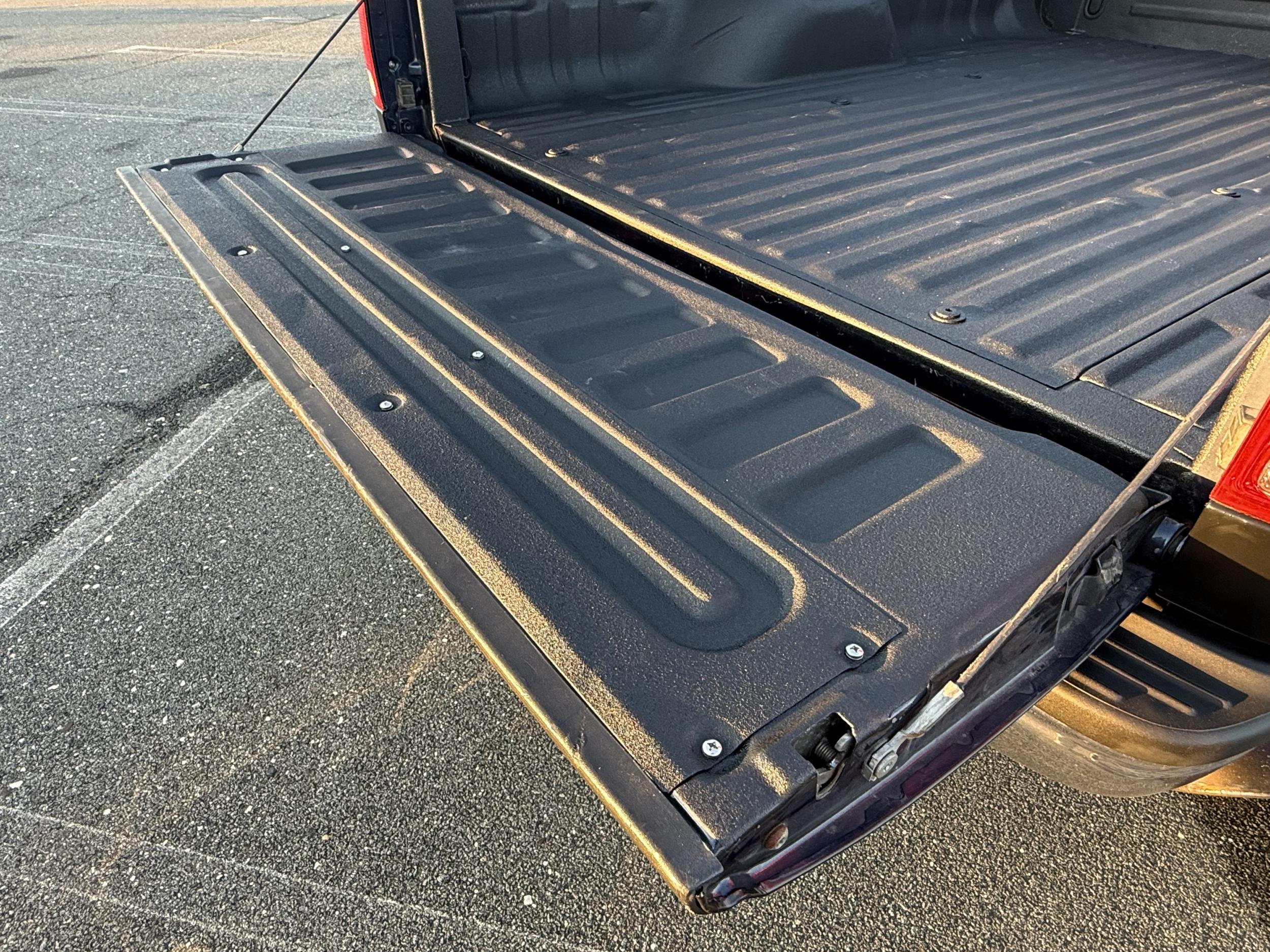 2000 Ford F-350 XLT Wide-Track Conversion