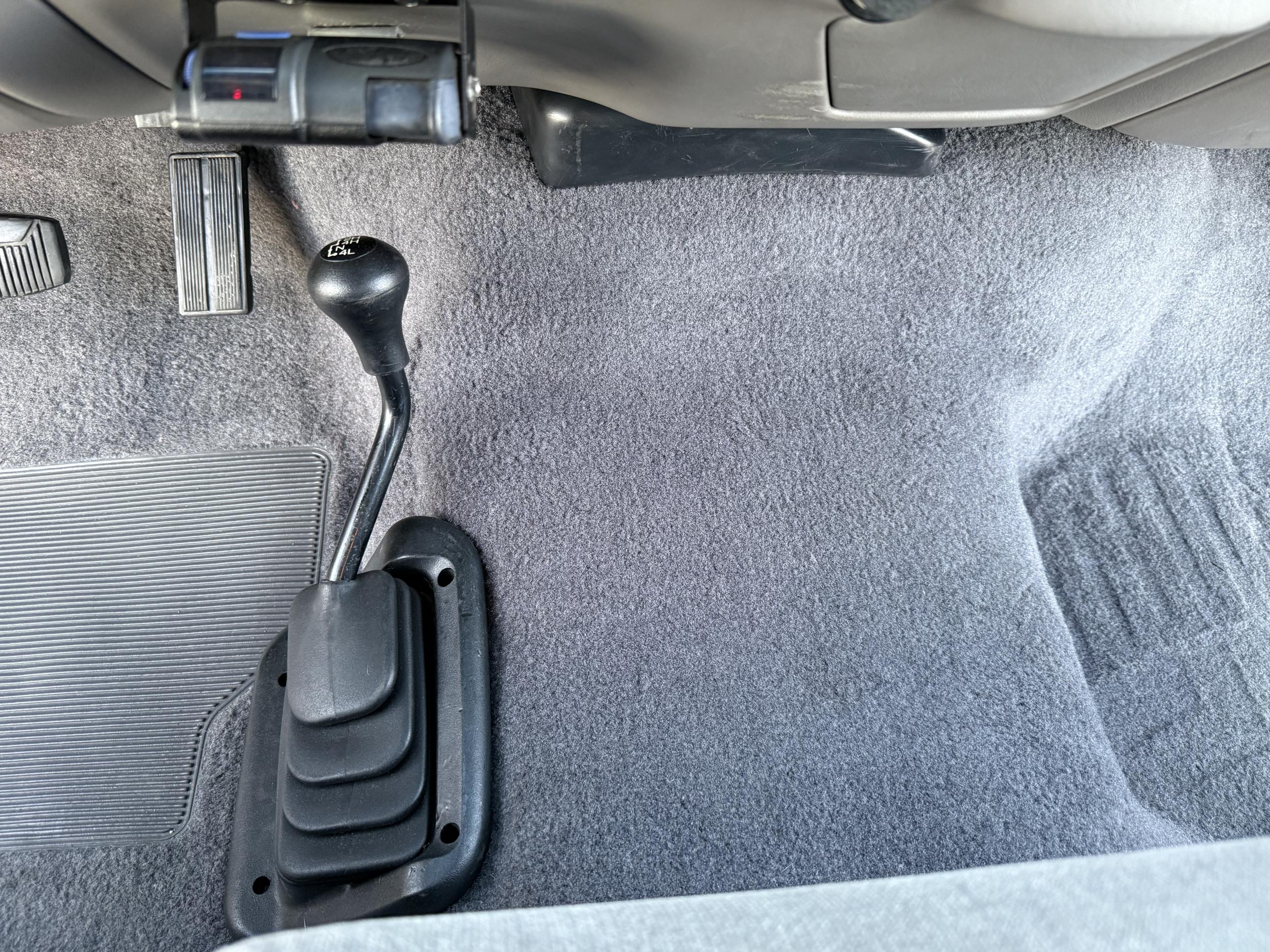 2000 Ford F-350 XLT Wide-Track Conversion