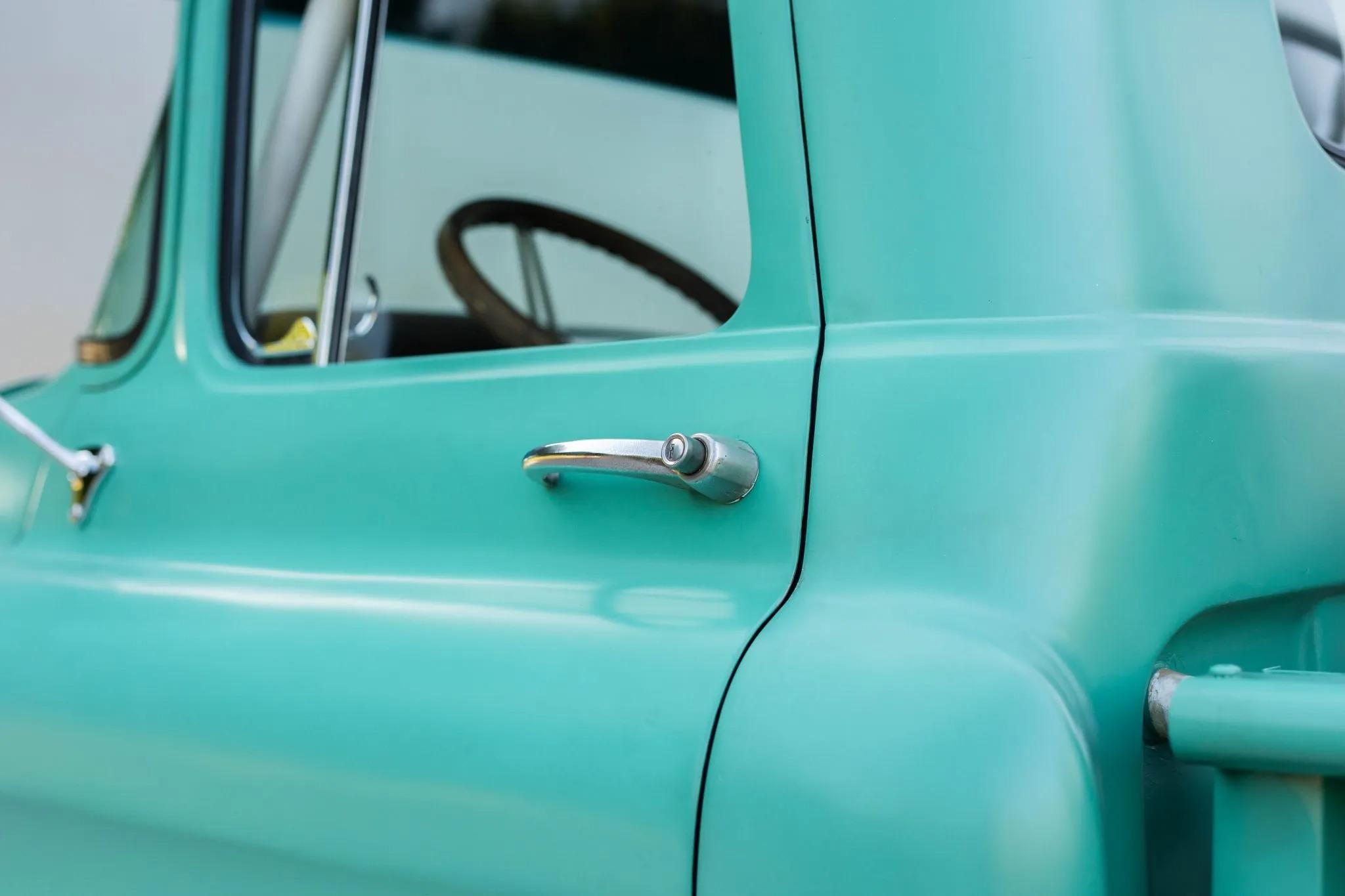 6.2L-Powered 1958 GMC 150 Stepside 4x4