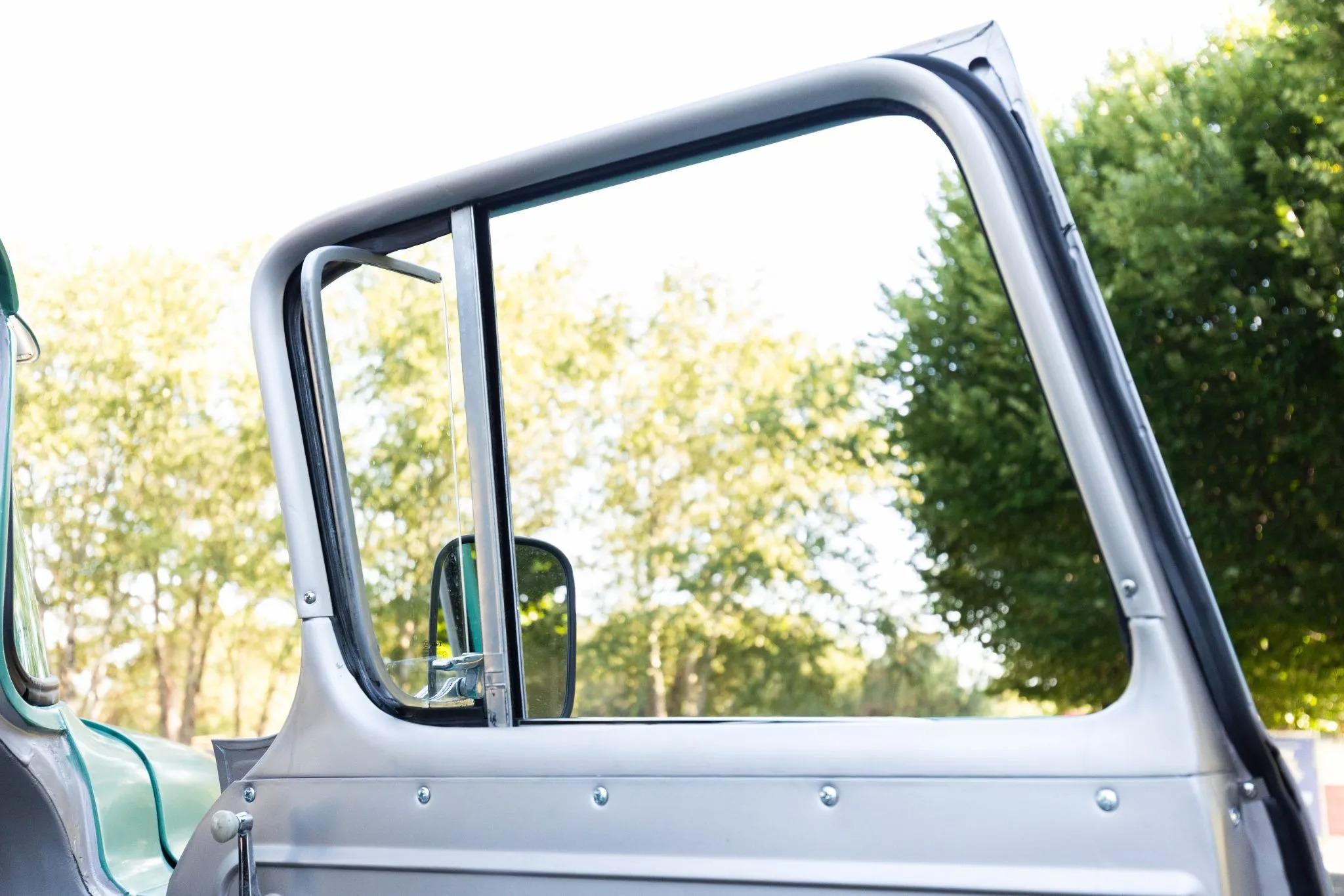 6.2L-Powered 1958 GMC 150 Stepside 4x4