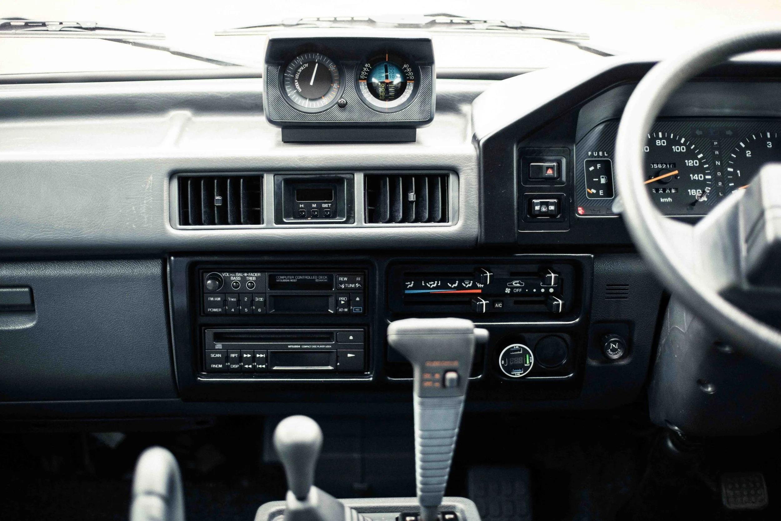 1992 Mitsubishi Delica L300 Star Wagon Chamonix