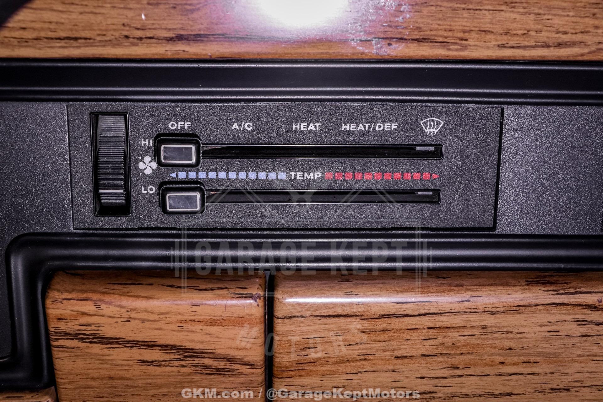 1987 Jeep Grand Wagoneer