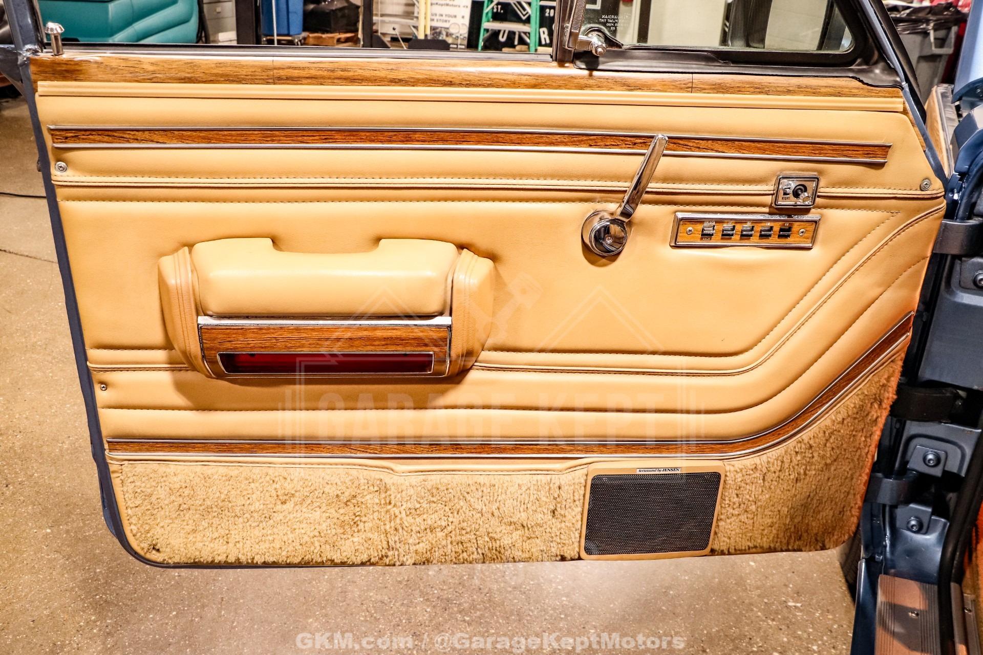 1987 Jeep Grand Wagoneer