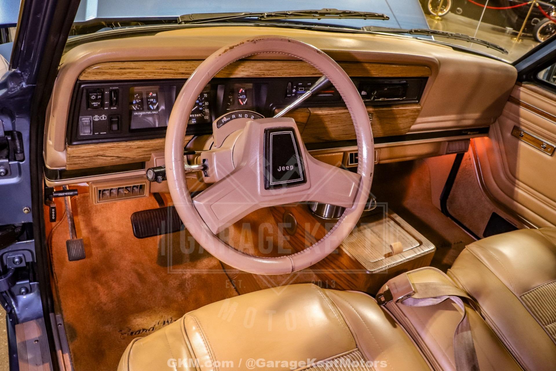 1987 Jeep Grand Wagoneer