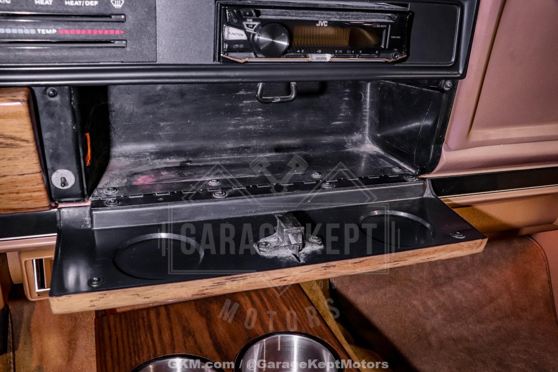 1987 Jeep Grand Wagoneer
